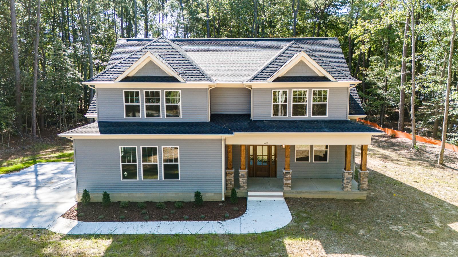 Front of a finished Sara home